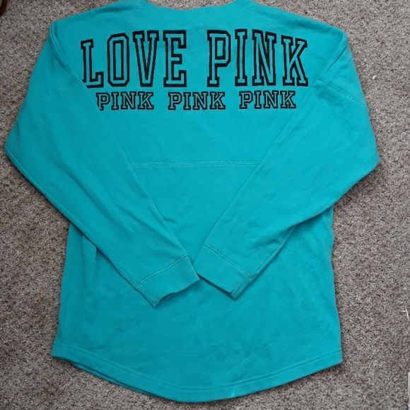 Victoria Secret - Picture 2 of 2